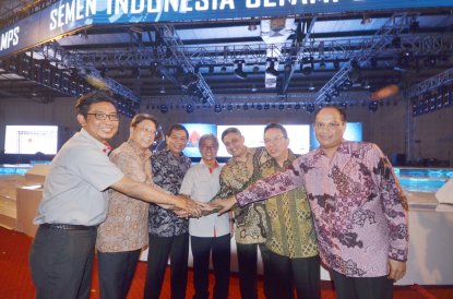 Semen Indonesia Gandeng Bank Mandiri, BRI, BNI dan CIMB Niaga untuk kerjasama sistem Cash Pooling Pe
