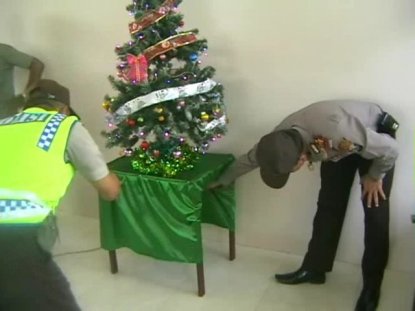 Amankan Natal, Polisi Sisir Gereja